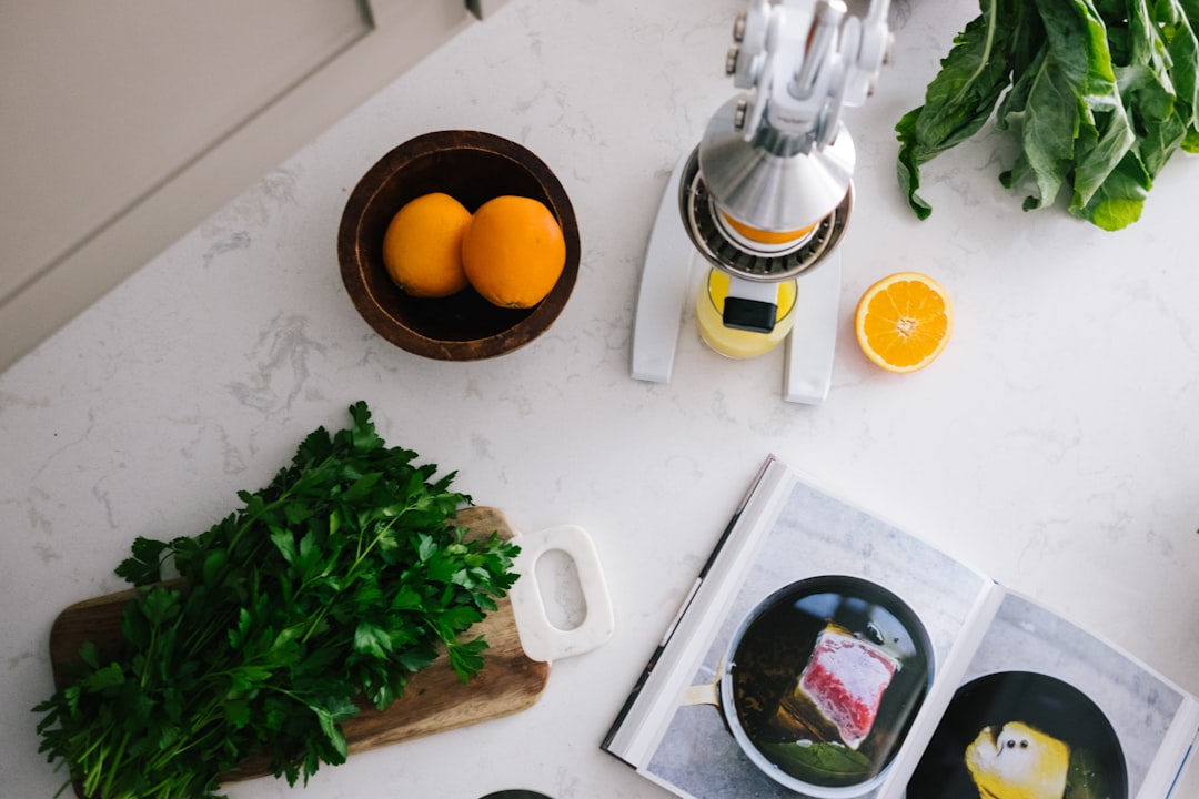 Monsieur Cuisine Smart vs Cecotec Mambo Touch 2026