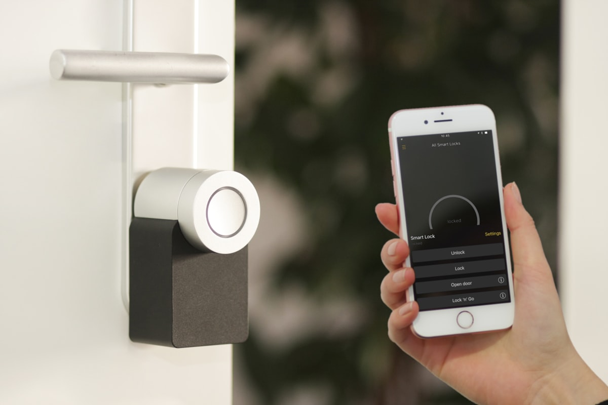 Home Assistant vs hubs comerciales